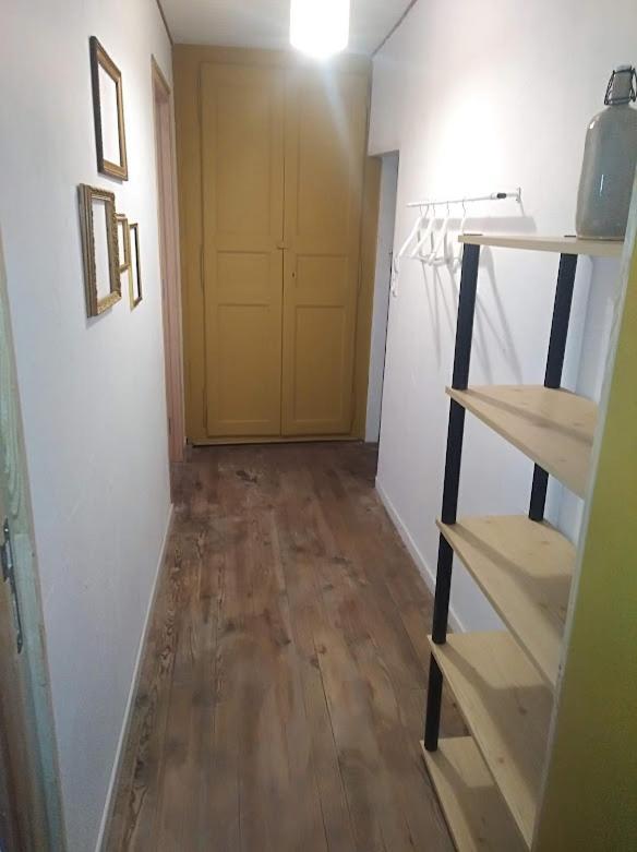 Appartement Cozy Dans Maison Privee Tauves Eksteriør bilde